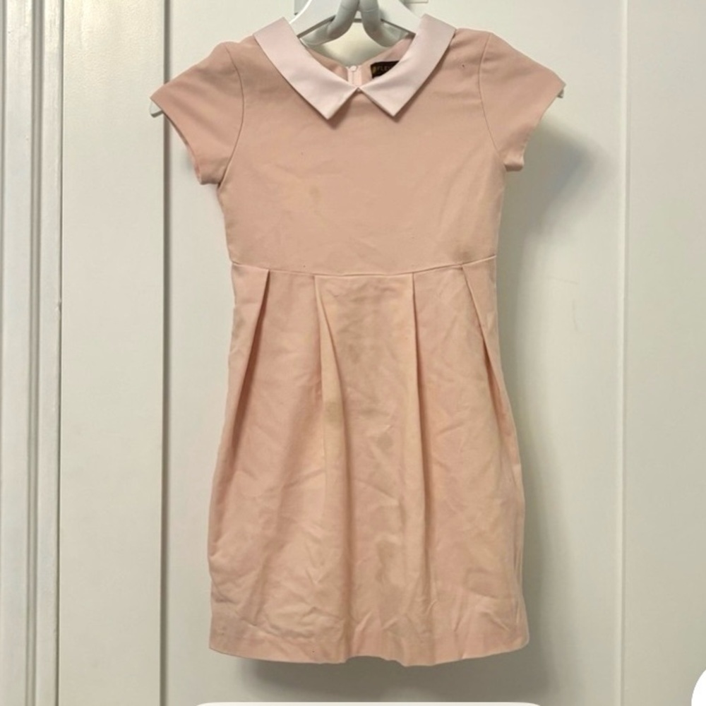 Chic Pink Formal Dress with Elegant Silhouette